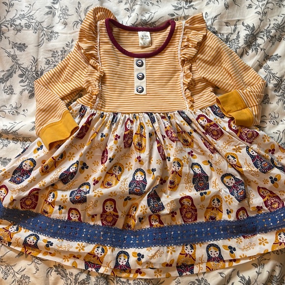 Wild Flowers Striped Yellow Russian Nesting Dolls Size 8 - Picture 2 of 7